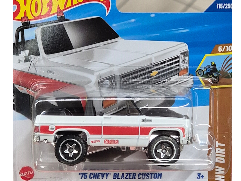Hot Wheels - `75 Chevy Blazer Custom - HYY01
